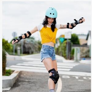 Triple Eight THE CERTIFIED SWEATSAVER HELMET NEW L/XL